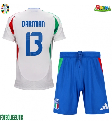 Italien Matteo Darmian #13 Bortaställ Barn EM 2024 Kortärmad (+ Korta byxor)